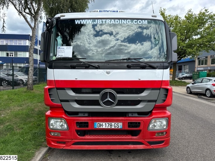 Mercedes Actros 2544