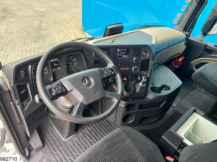 Mercedes Actros 1843