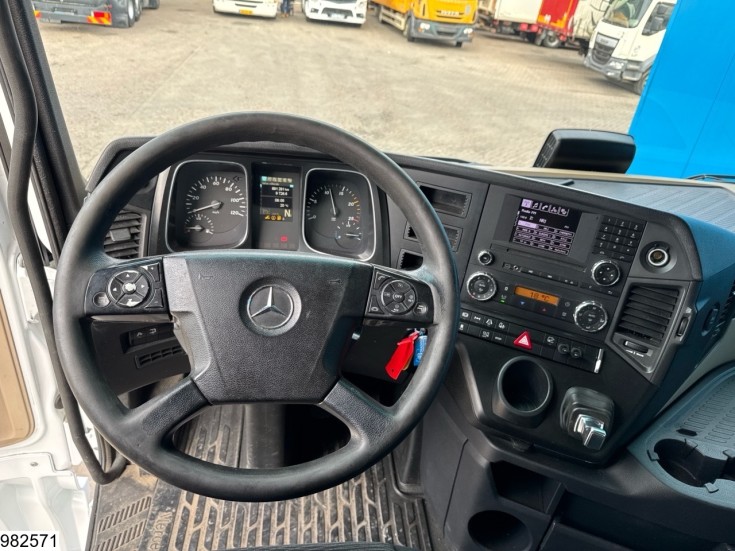 Mercedes Actros 1845