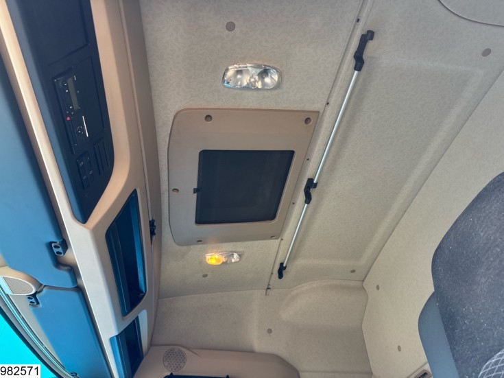 Mercedes Actros 1845