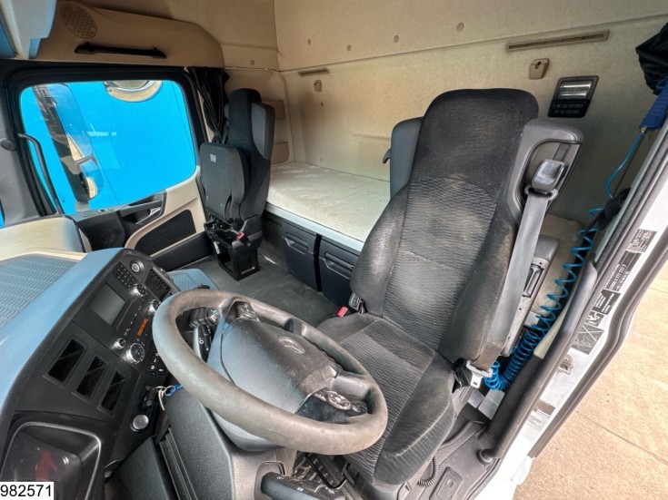 Mercedes Actros 1845