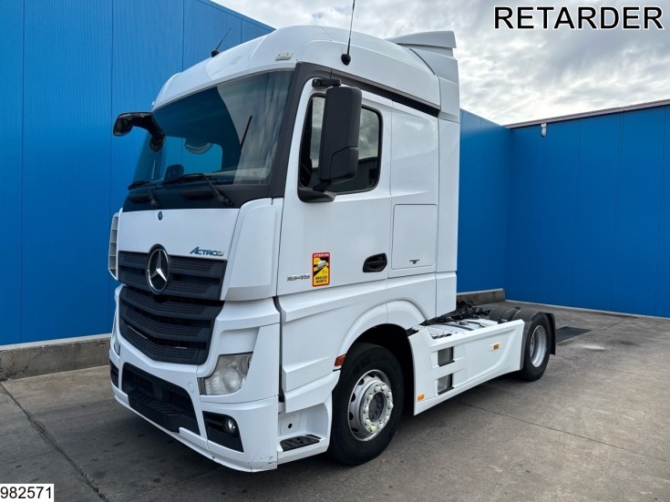 Mercedes Actros 1845