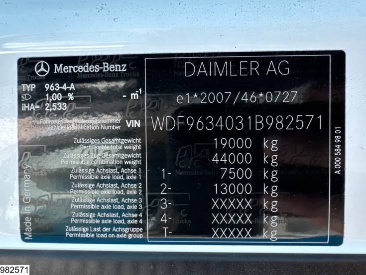 Mercedes Actros 1845
