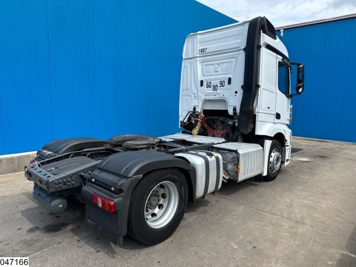 Mercedes Actros 1845