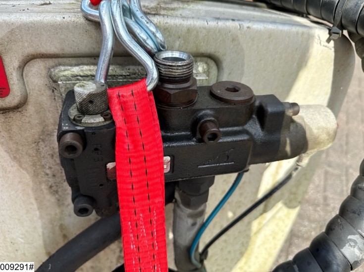 Universeel Pump, tank and hydraulic hoses