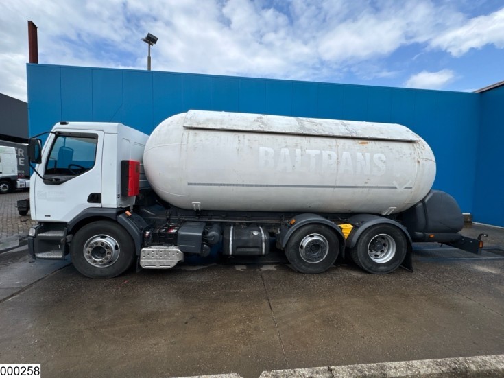 Renault Premium 300