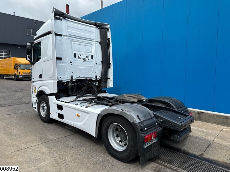 Mercedes Actros 1845