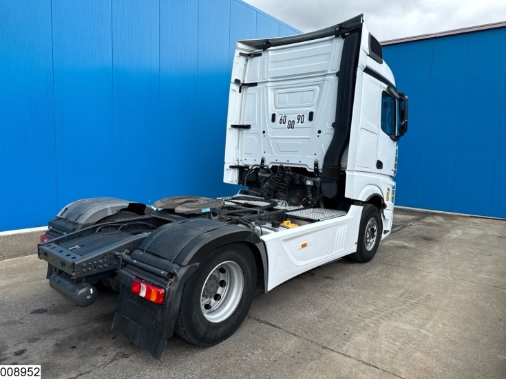 Mercedes Actros 1845