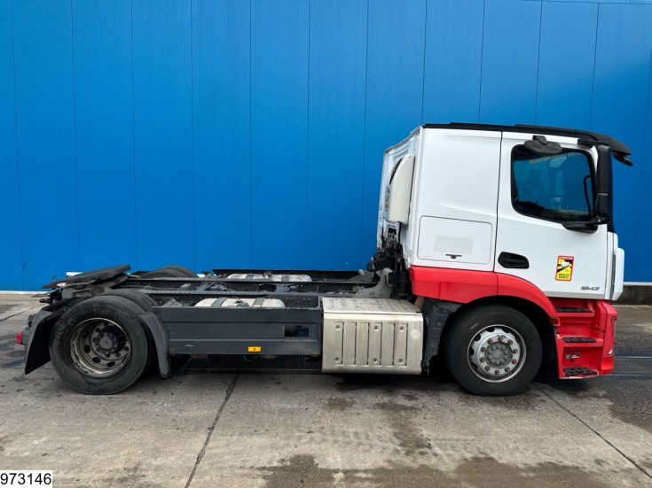 Mercedes Actros 1843