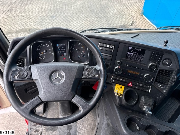 Mercedes Actros 1843