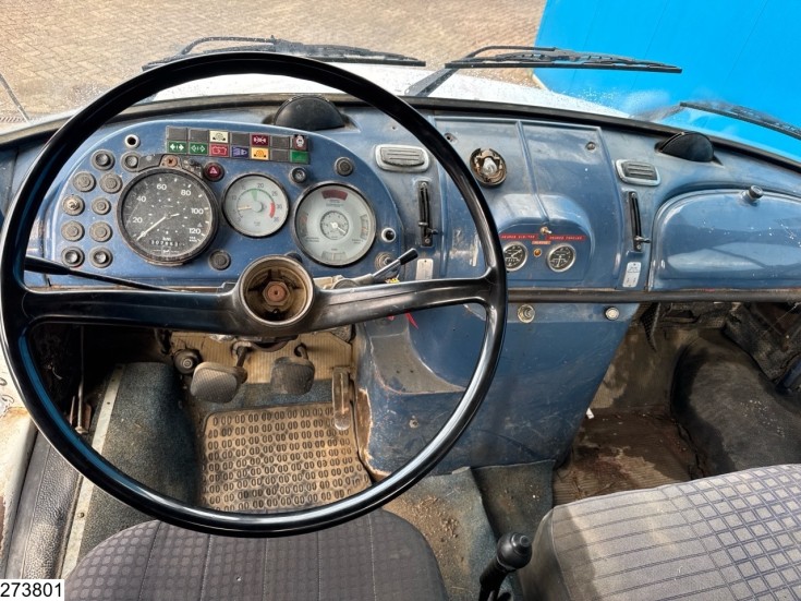 Mercedes 1513