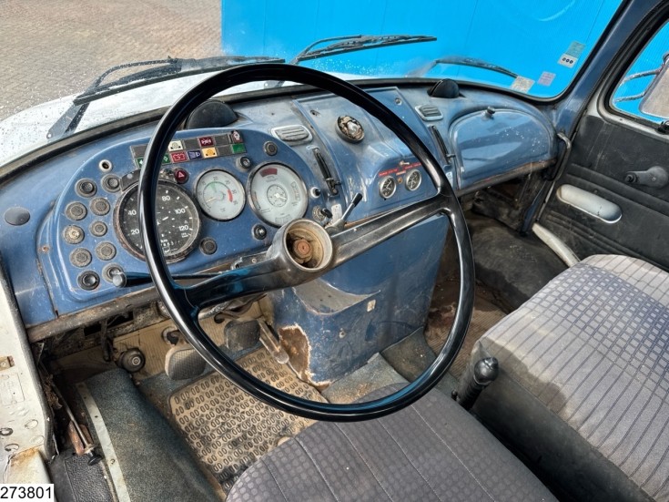 Mercedes 1513