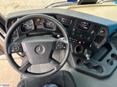 Mercedes Actros 1843