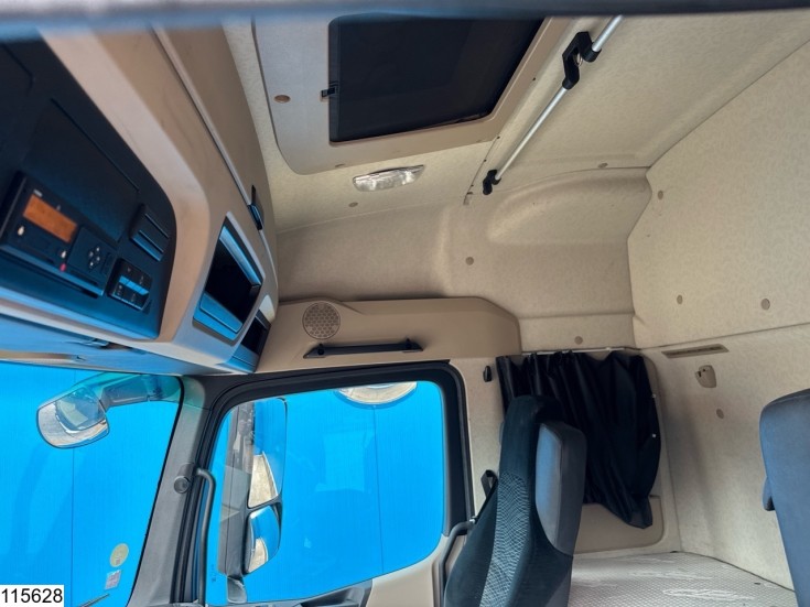 Mercedes Actros 1843
