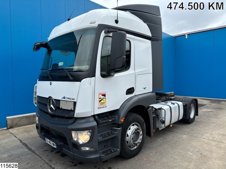 Mercedes Actros 1843