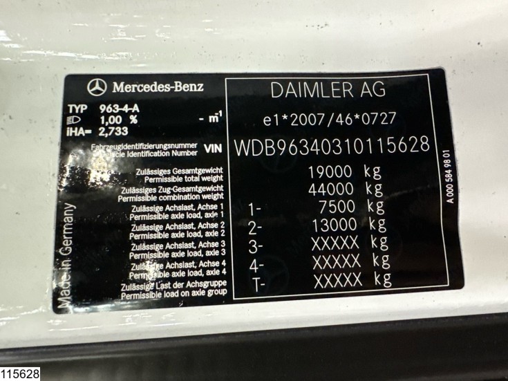 Mercedes Actros 1843