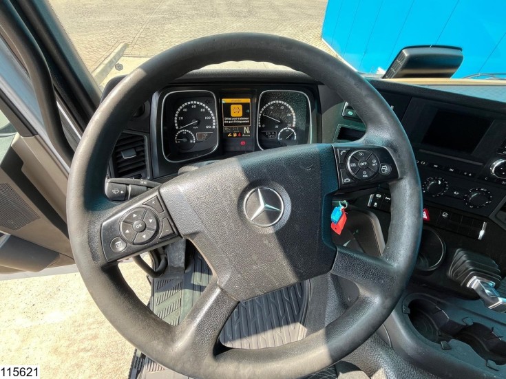Mercedes Actros 1843