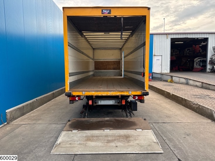 Iveco 120E22