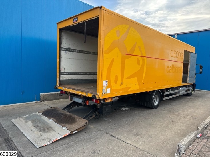 Iveco 120E22