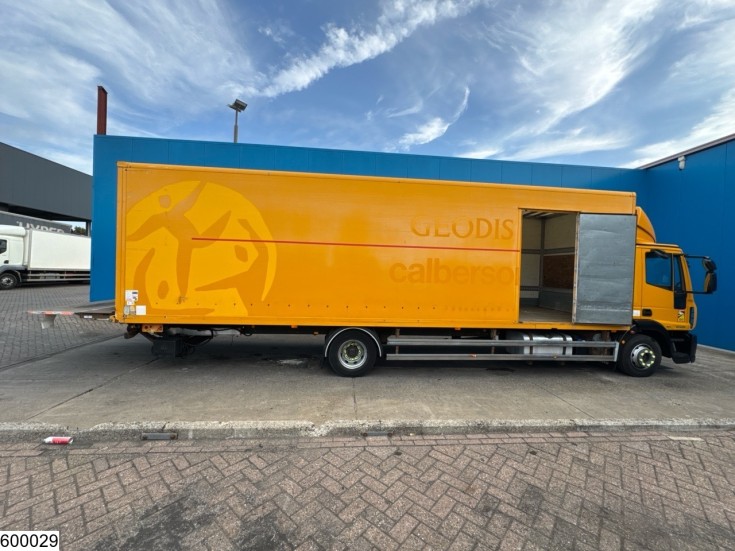 Iveco 120E22