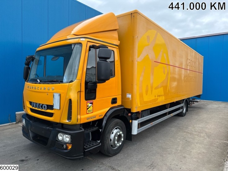 Iveco 120E22
