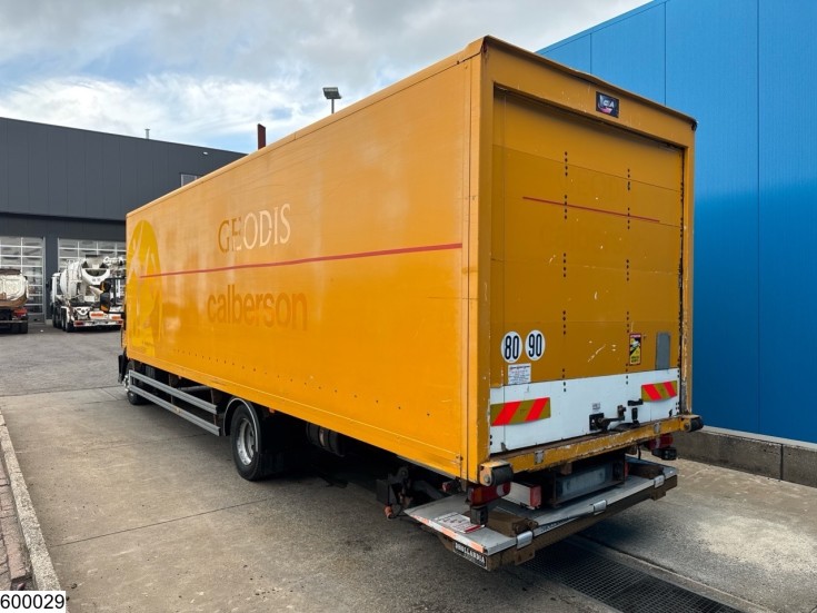 Iveco 120E22