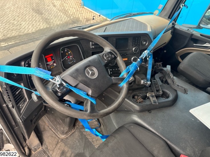 Mercedes Actros 1843