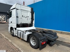 Mercedes Actros 1845