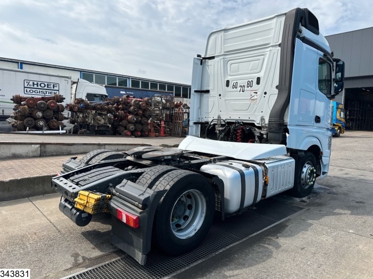 Mercedes Actros 1845