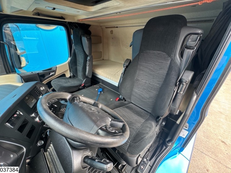 Mercedes Actros 2443