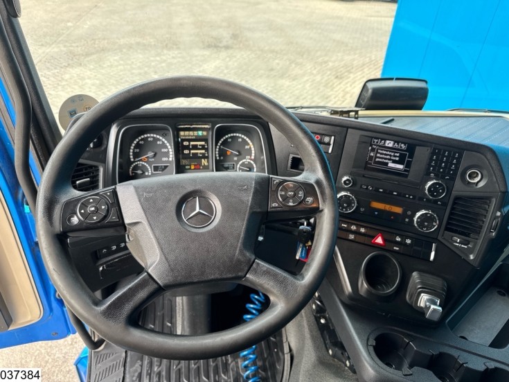 Mercedes Actros 2443