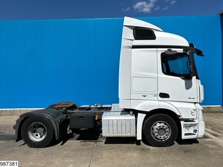 Mercedes Actros 1845