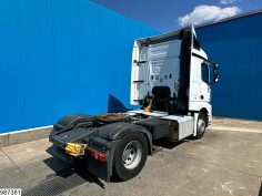 Mercedes Actros 1845