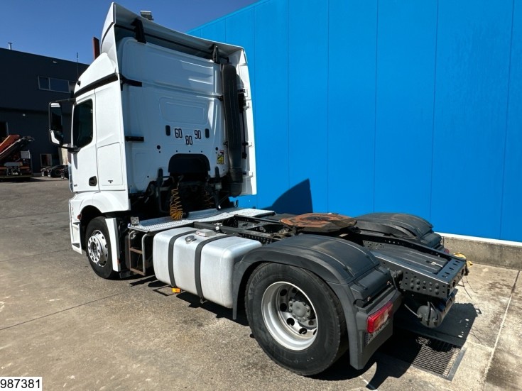 Mercedes Actros 1845