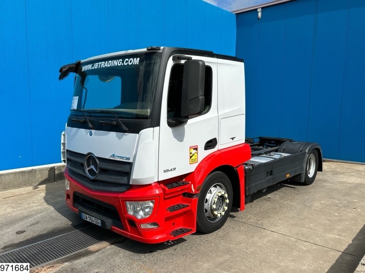 Mercedes Actros 1843