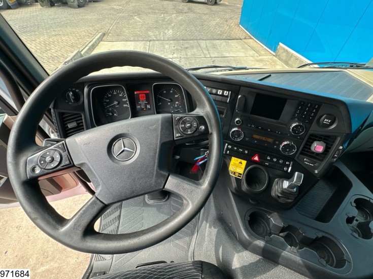 Mercedes Actros 1843