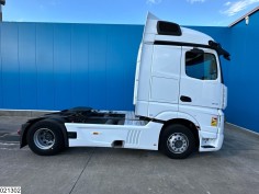 Mercedes Actros 1845
