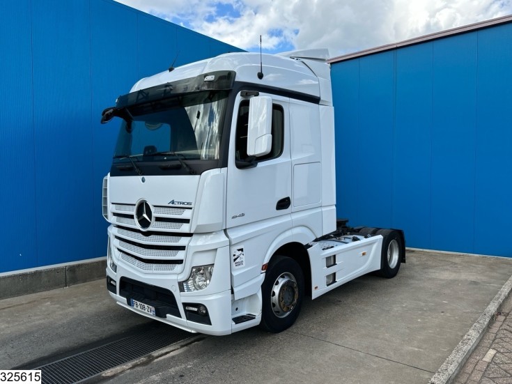 Mercedes Actros 1845