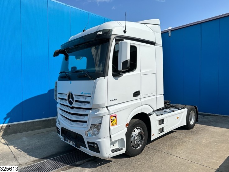 Mercedes Actros 1845