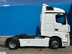 Mercedes Actros 1845