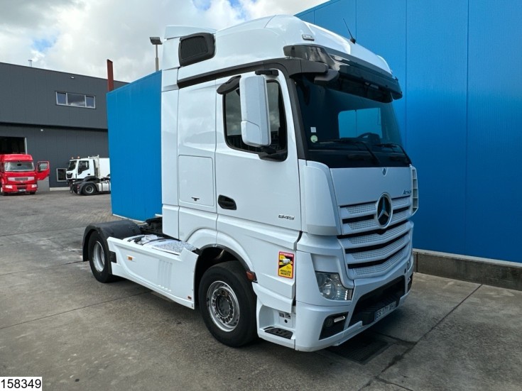 Mercedes Actros 1845