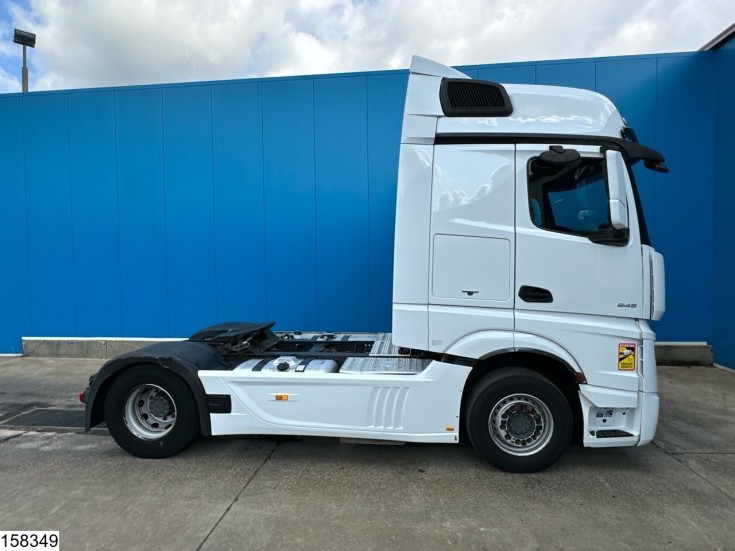 Mercedes Actros 1845