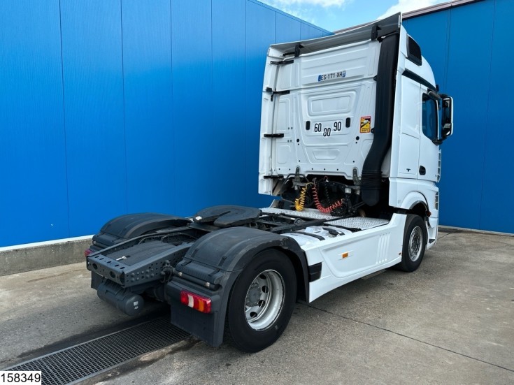 Mercedes Actros 1845