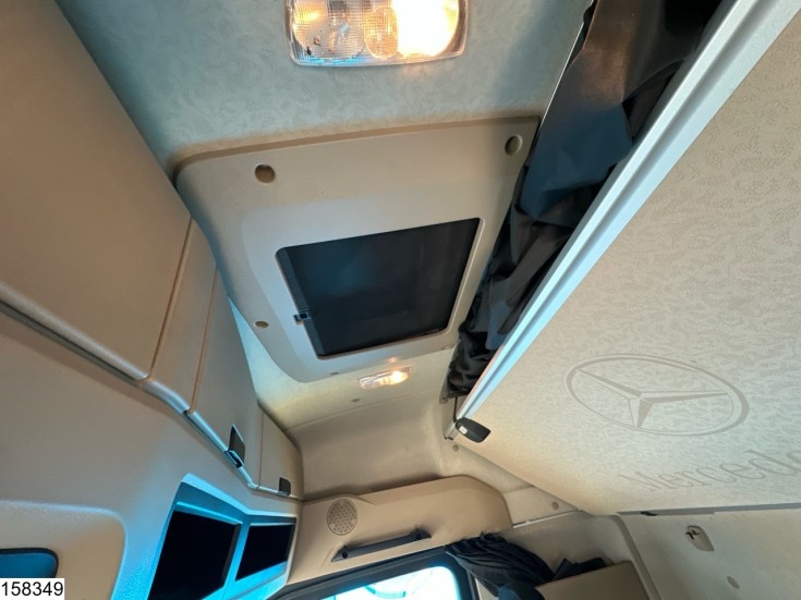 Mercedes Actros 1845