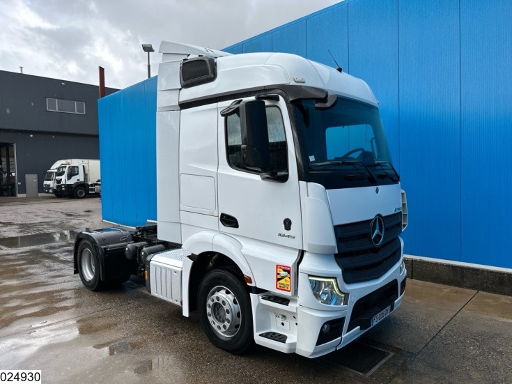 Mercedes Actros 1845