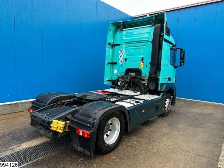 Mercedes Actros 1848