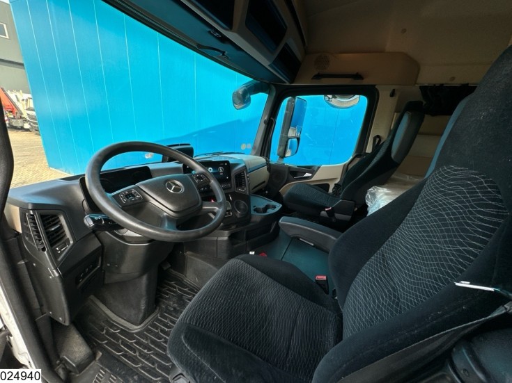 Mercedes Actros 1845