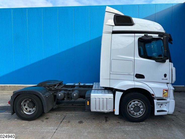 Mercedes Actros 1845
