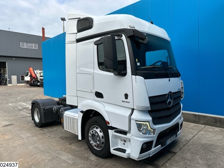 Mercedes Actros 1845