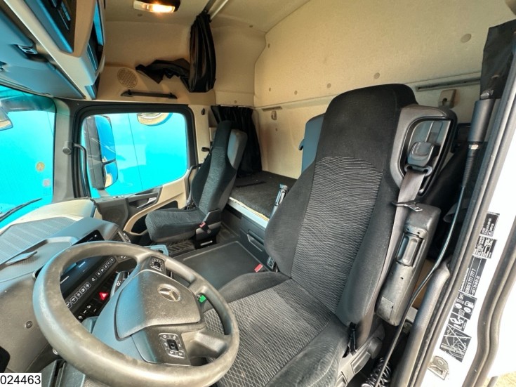 Mercedes Actros 1845